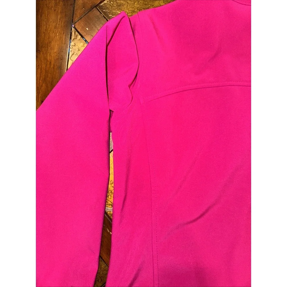 The North Face Womens Size Small Windwall Jacket Fuschia Pink